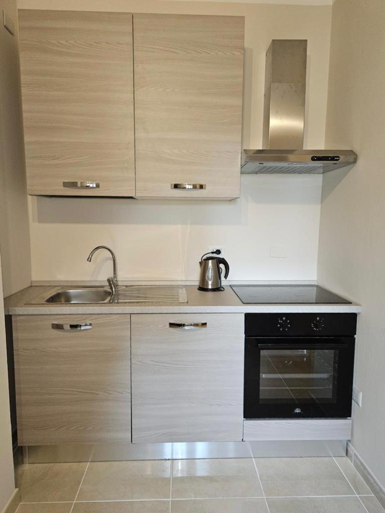 Desenzanino Apartment Twelve 代森扎诺-德尔加达 外观 照片